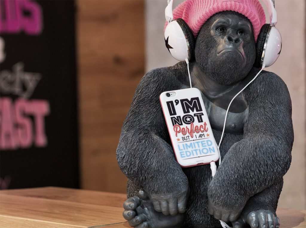 Թբիլիսի զբոսաշրջային հատված, մոտակայքում՝ բազմաթիվ խանութներ, ռեստորանների և ժամանցի վայրեր: Հյուրանոցներ և հոսթելներ Վրաստանում․ Մարիոթ Թբիլիսի. 