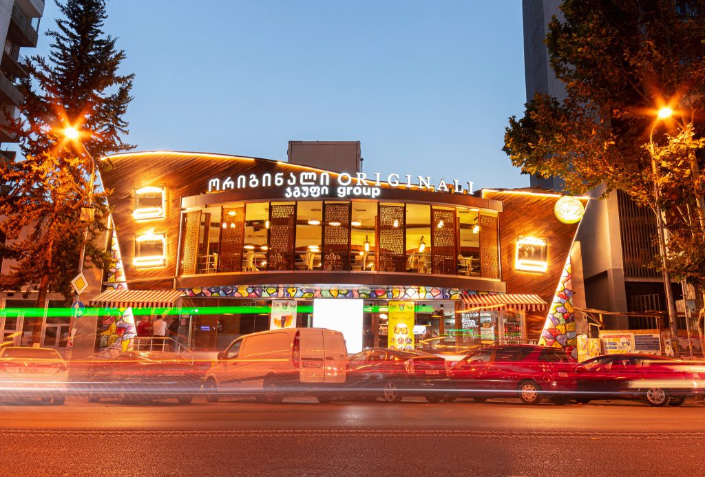 Вкусно поесть в Грузии: ресторан «Chemo Kargo». Особая еда и атмосфера в старом городе в Тбилиси. Путеводитель для туристов