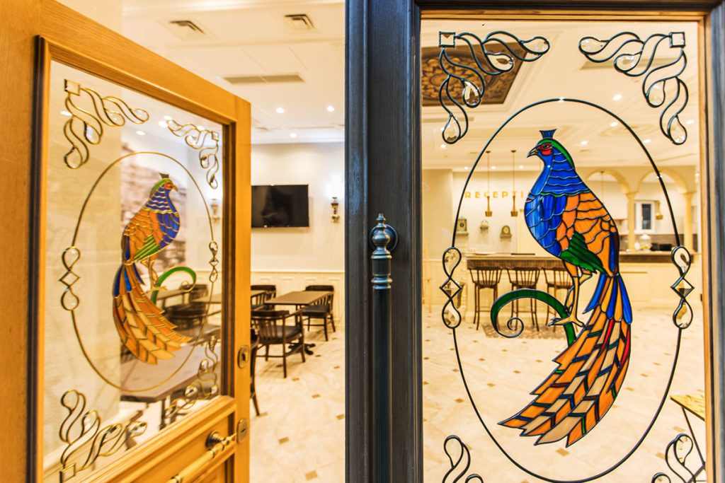 Туристический район в Тбилиси, широкий выбор магазинов, ресторанов и развлечений, историческая часть города. Отели и хостелы в Грузии: «Фазан»