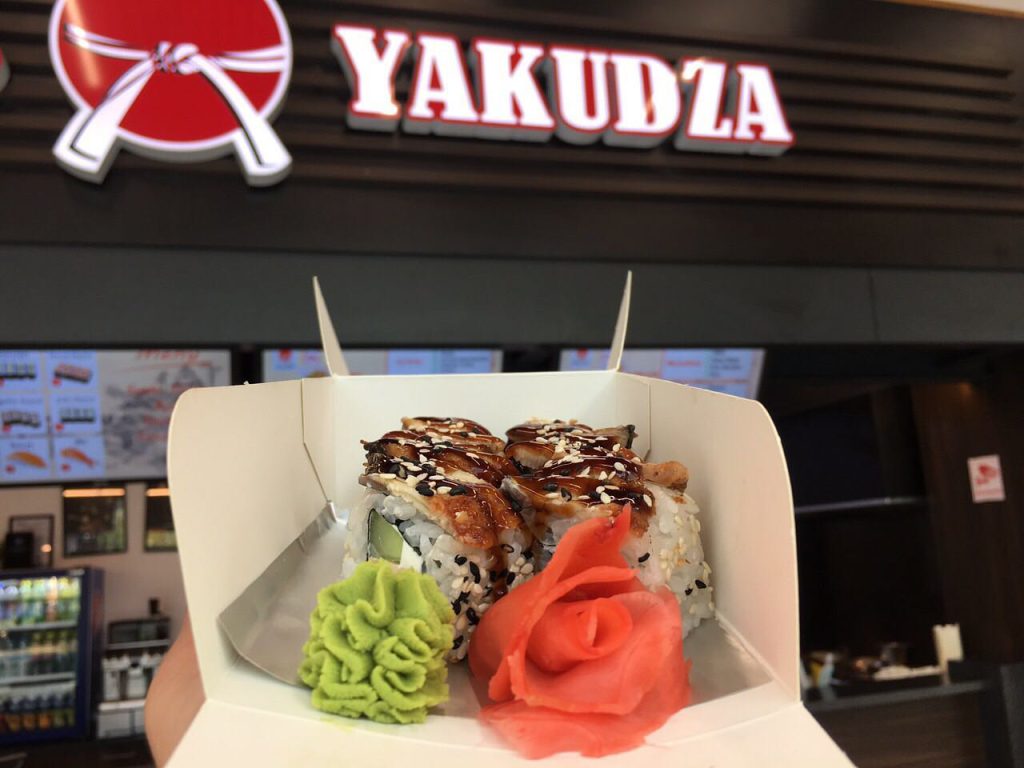 Вкусно поесть в Грузии: кафе "Якудза". Особая еда и атмосфера в старом городе в Тбилиси. Путеводитель для туристов: рестораны, отели, туры