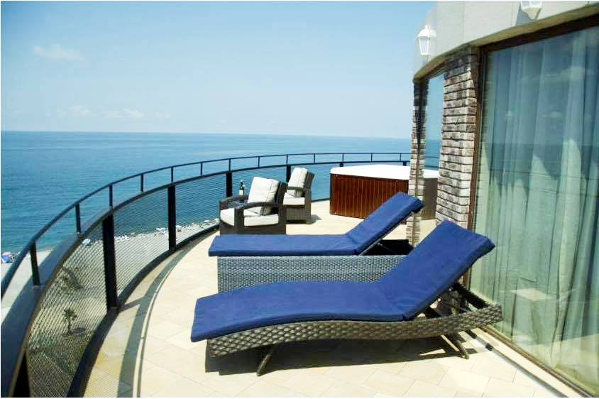 Mgzavrebi Hotel Gonio